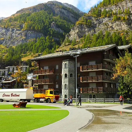 Haus Whymper Edward By Interhome アパート ツェルマット